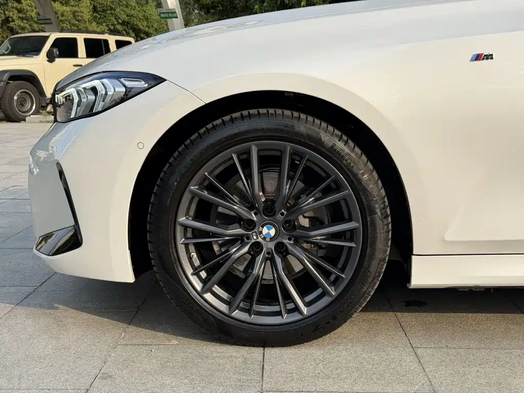 BMW 3 Series — миниатюра 7