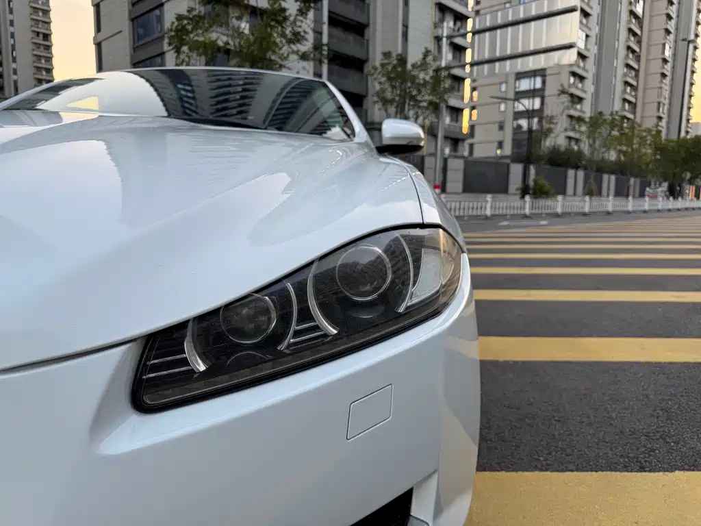 Jaguar XF — миниатюра 26