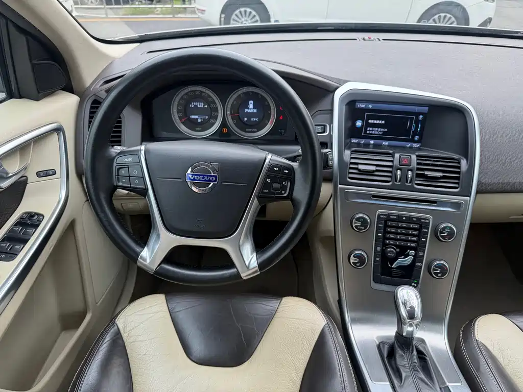 Volvo XC60 (Import) — миниатюра 8