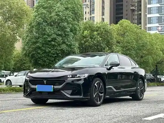 LANTU AUTOMOBILE LANTU CHASING LIGHT 2023