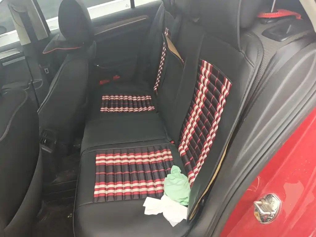Volkswagen Golf — миниатюра 17