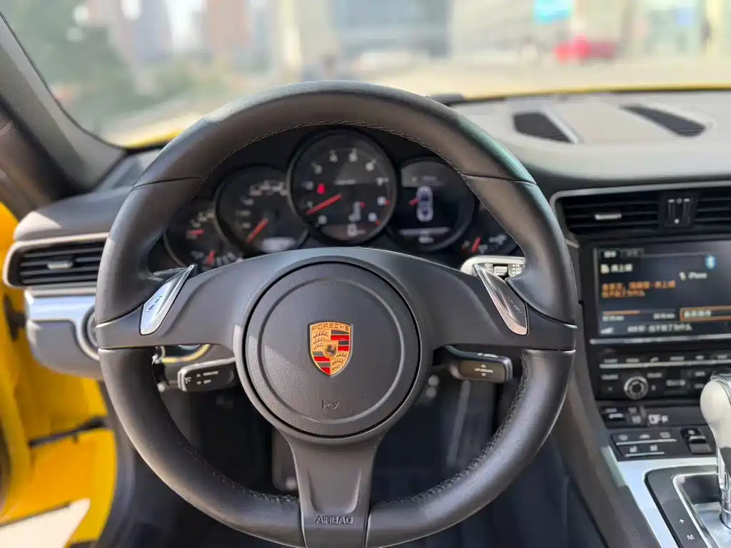 Porsche 911 2015 Carrera 3.4L Style Edition
