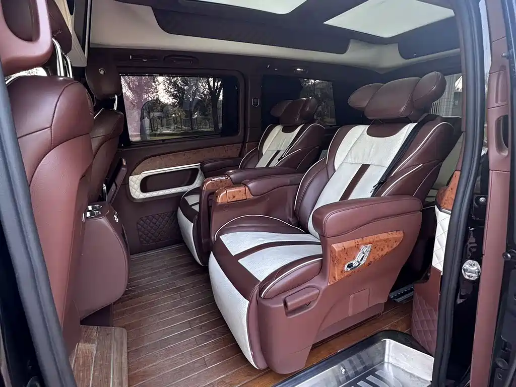 Mercedes-Benz V-Class — миниатюра 7