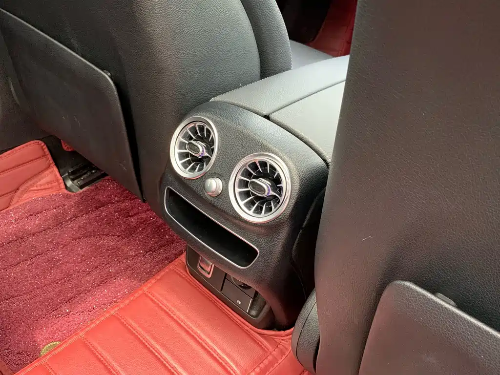 Mercedes-Benz C-Class — миниатюра 30