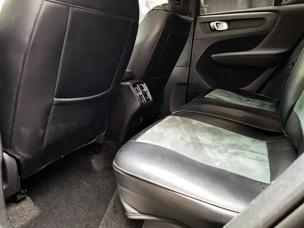 Volvo XC40 — миниатюра 12