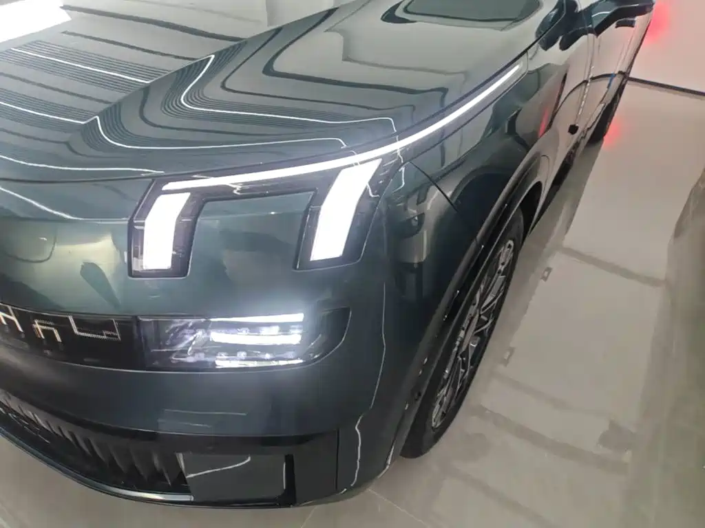Lynk & Co 900 — миниатюра 24