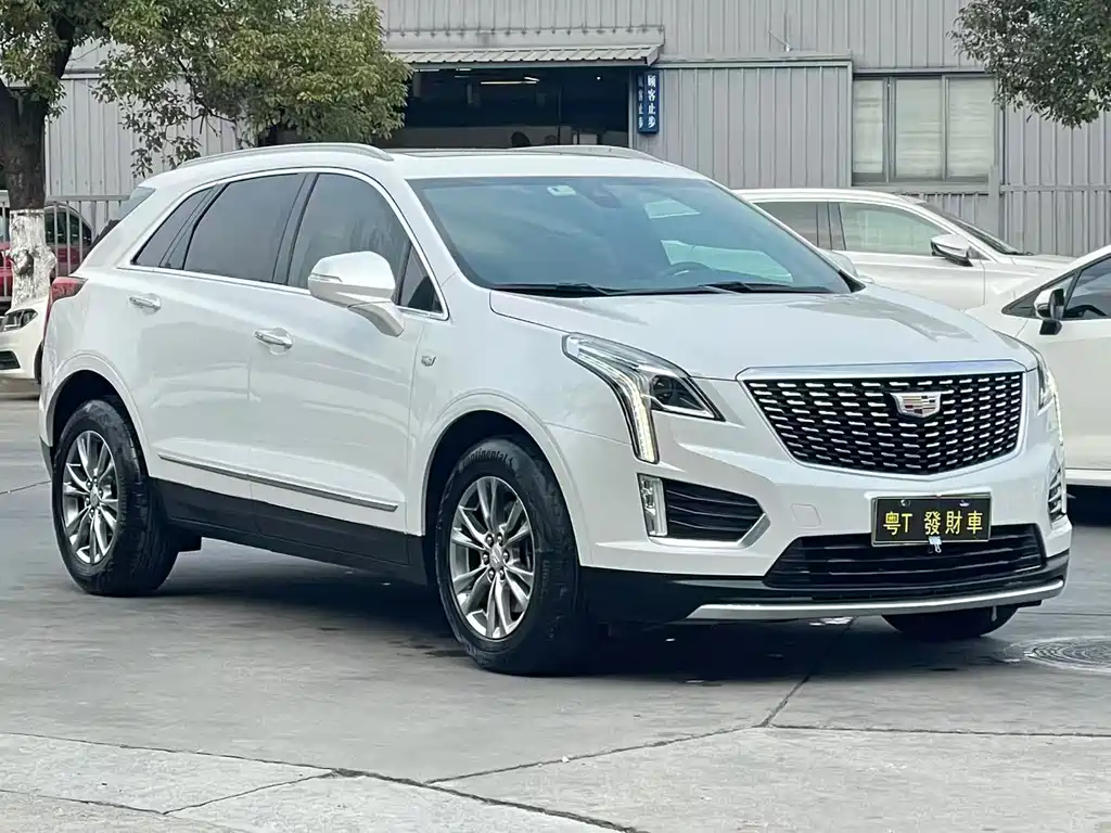 CADILLAC XT5