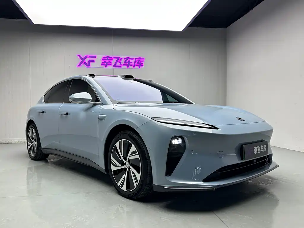 NIO NIO ET5