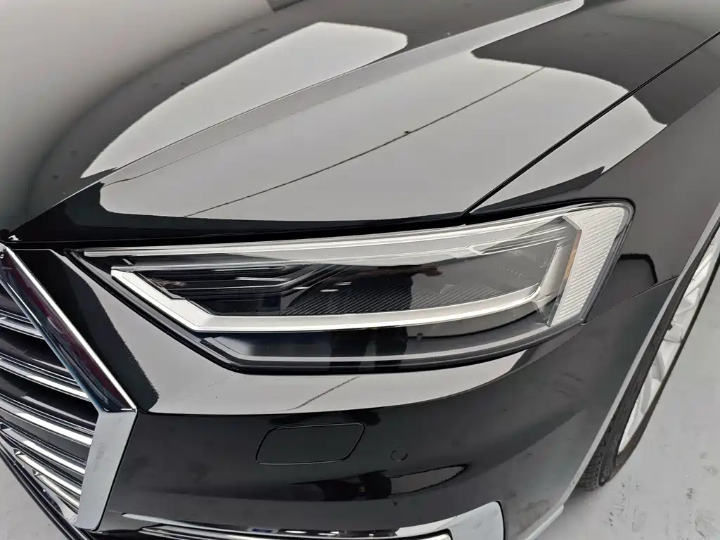 Audi A8 — миниатюра 9
