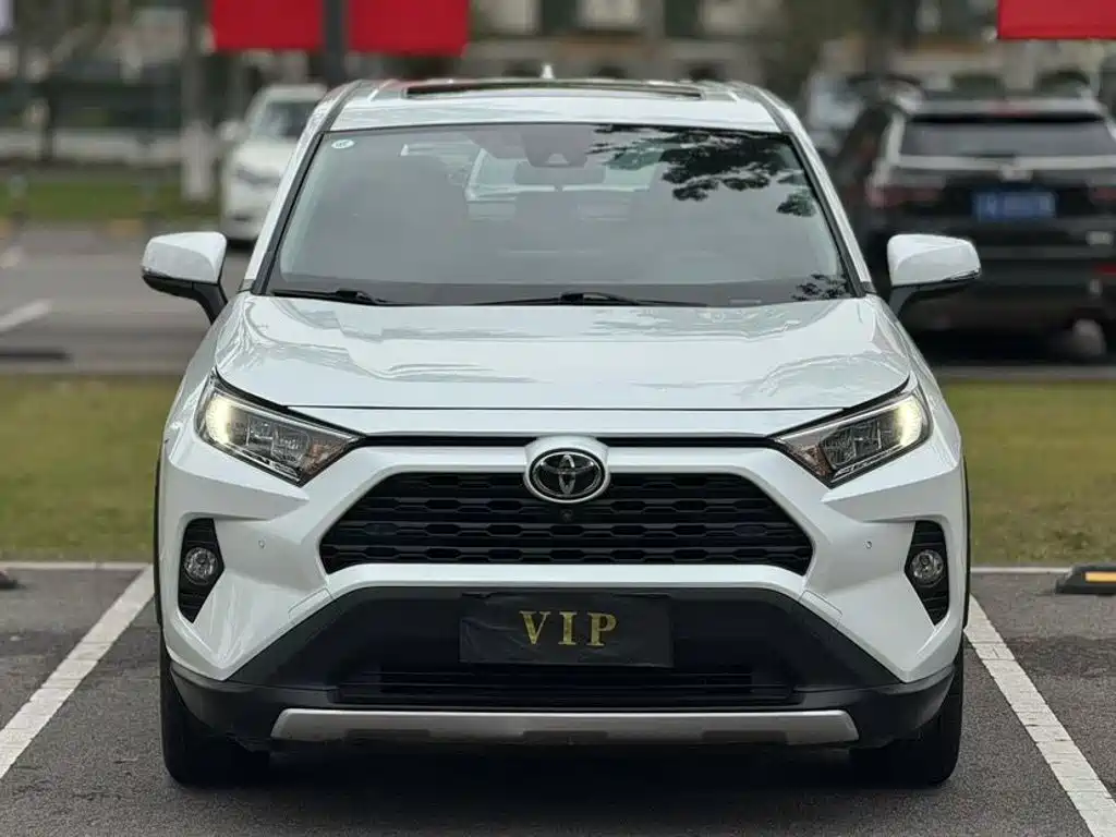 Toyota RAV4 — миниатюра 2