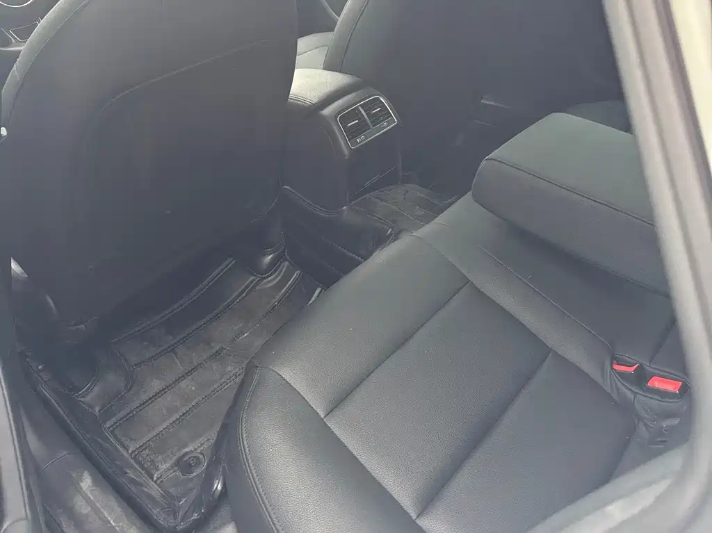 Audi A4L — миниатюра 6