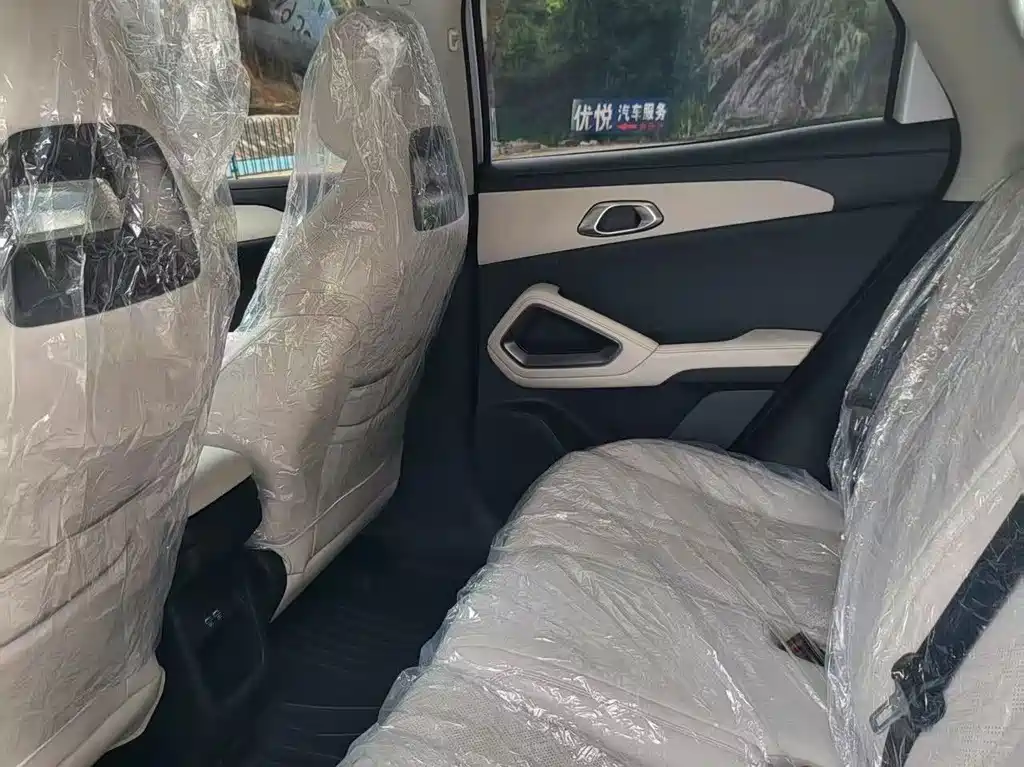BYD Yuan UP — миниатюра 4