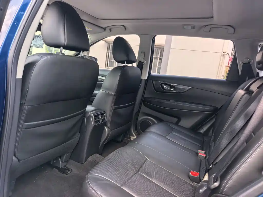 Nissan X-Trail — миниатюра 27
