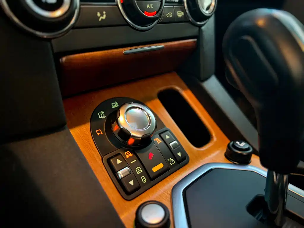 Land Rover Discovery — миниатюра 18