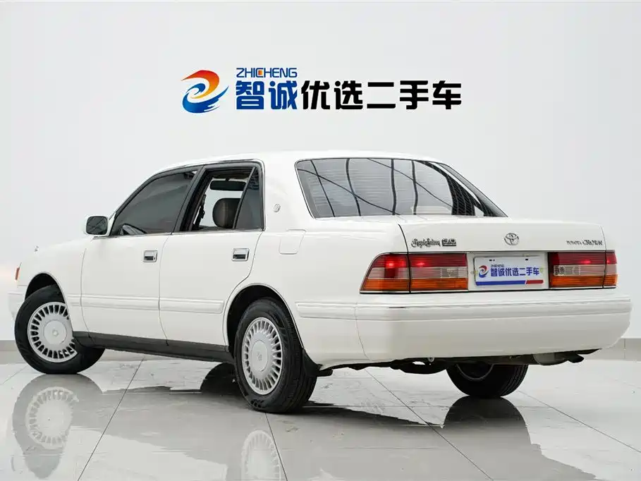 Toyota Crown (Import) — миниатюра 33
