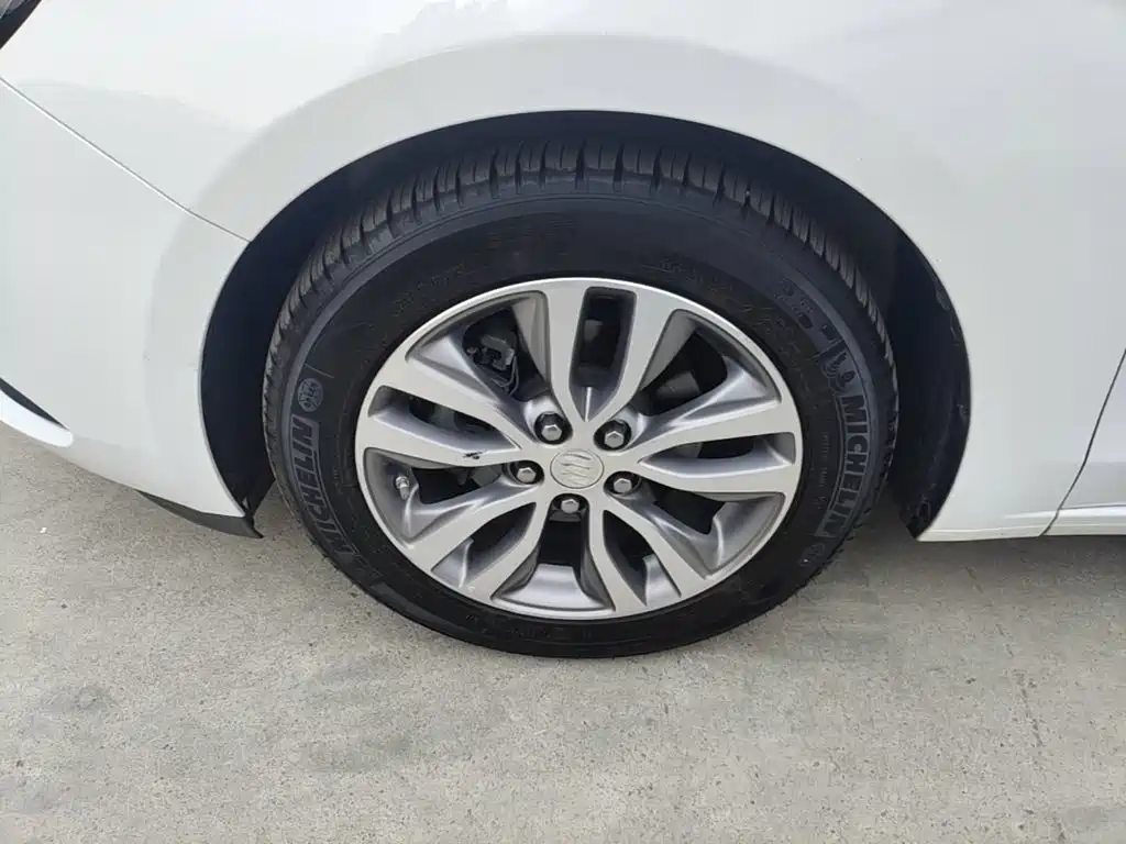 Buick Excelle — миниатюра 23
