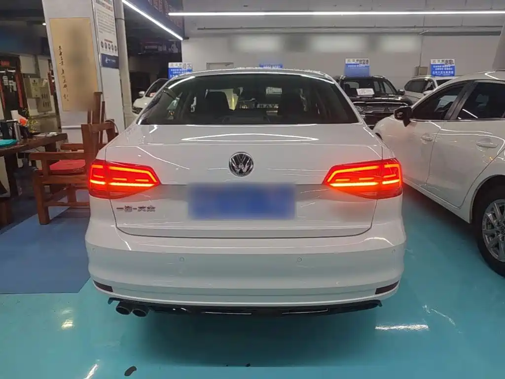 Volkswagen Sagitar — миниатюра 6