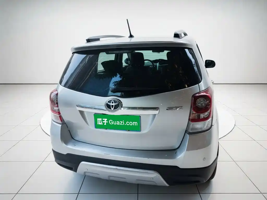 Toyota Verso — миниатюра 5