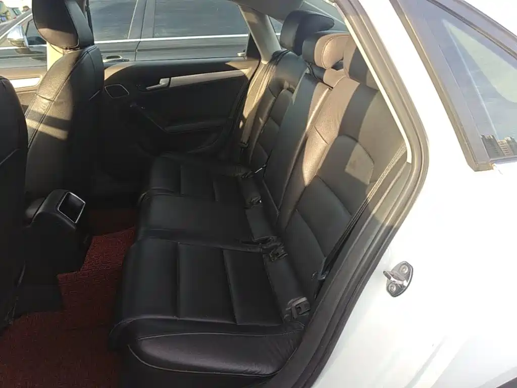 Audi A4L — миниатюра 13
