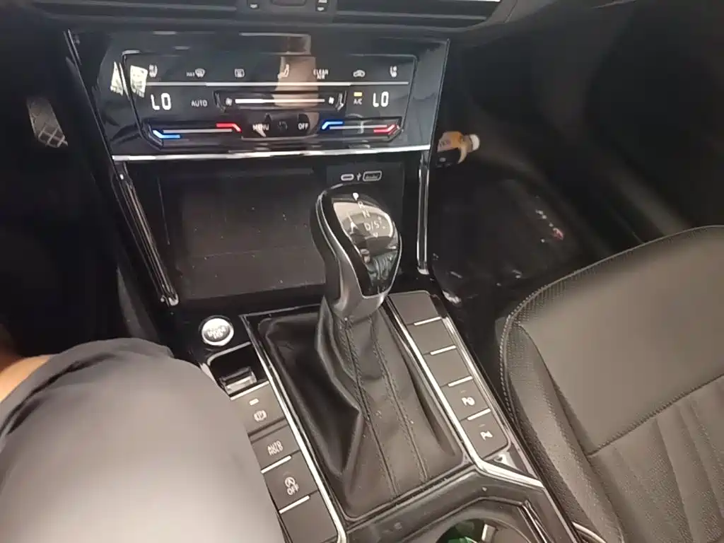 Volkswagen Passat — миниатюра 14
