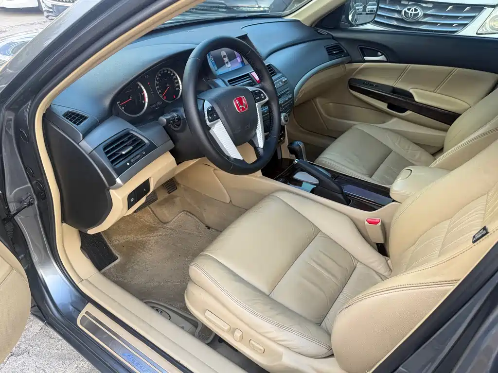 Honda Accord — миниатюра 8