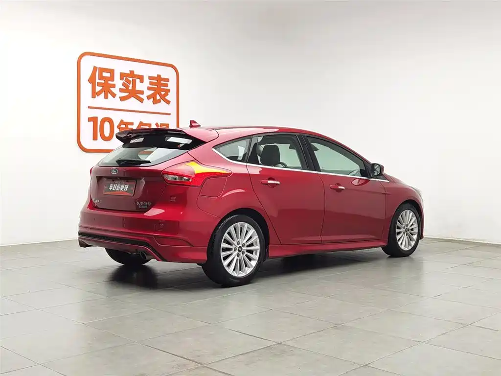 Ford Focus 2017 EcoBoost 180 AT Sport
