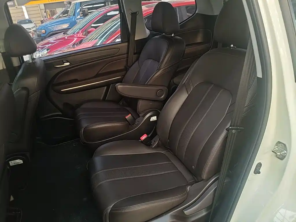 GAC Motor Trumpchi M6 — миниатюра 17