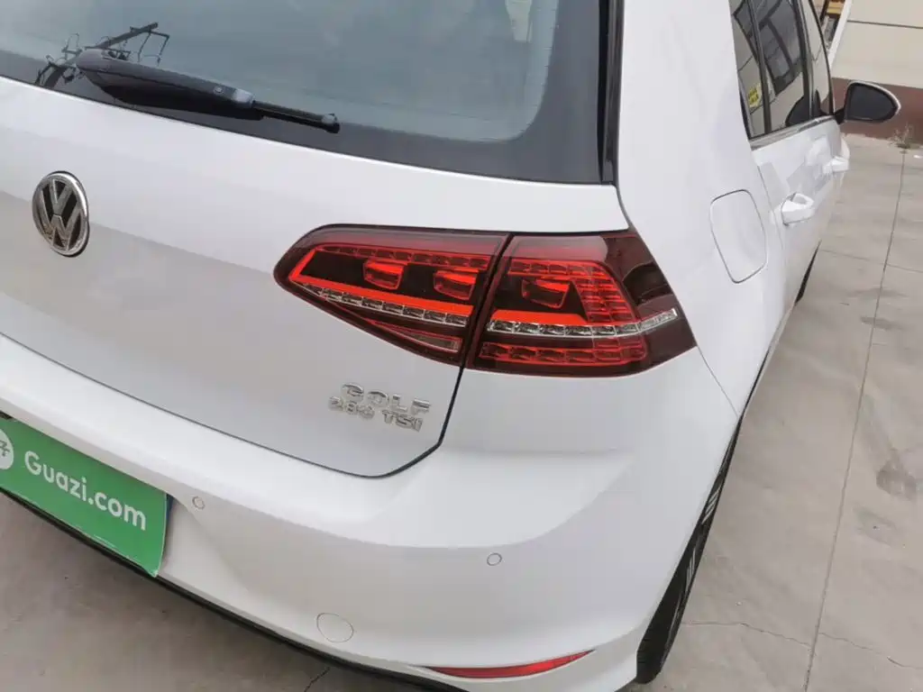 Volkswagen Golf — миниатюра 8