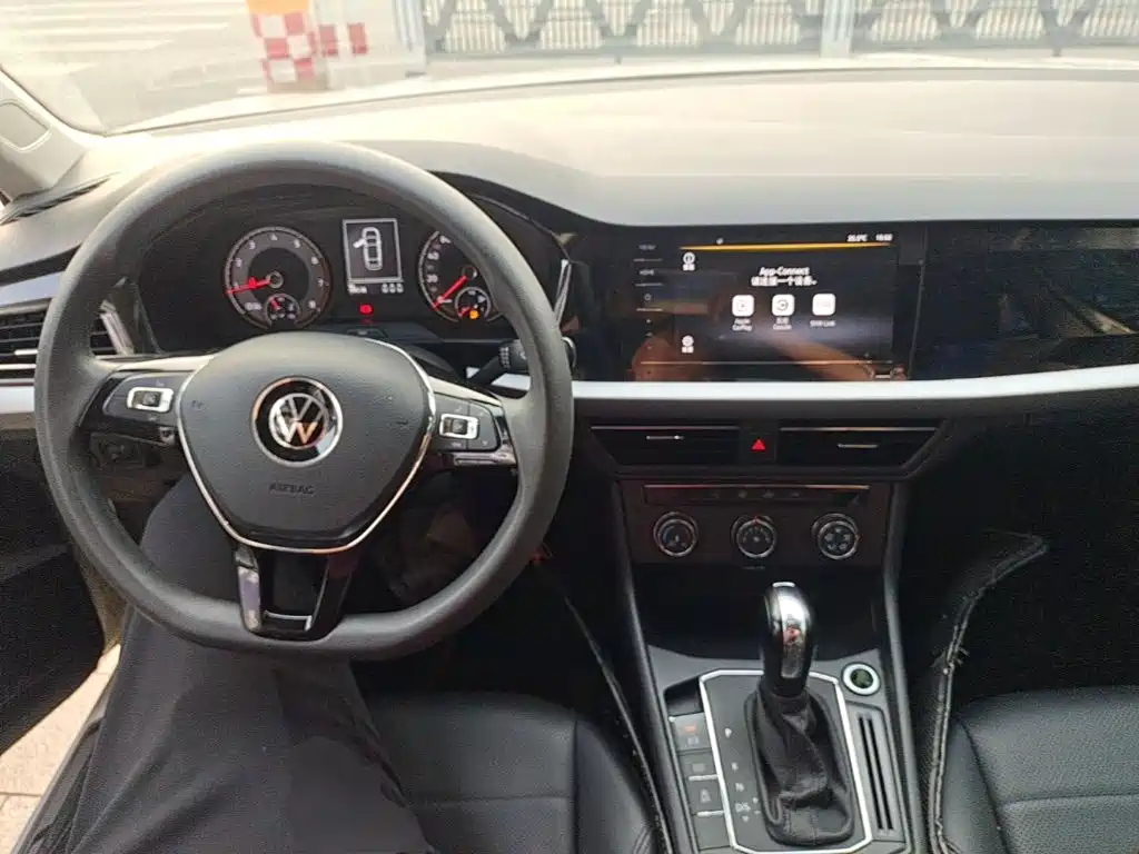 Volkswagen Lavida — миниатюра 10
