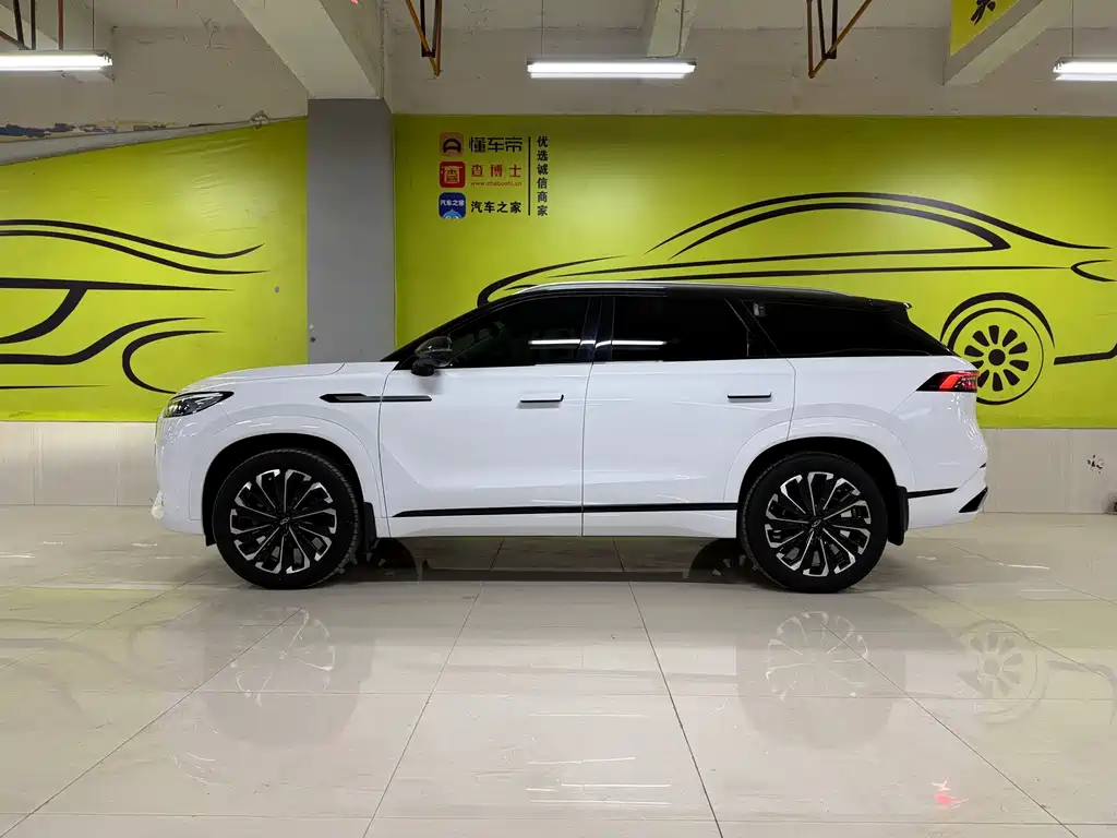 Chery Tiggo 9 9 2023 2.0T DCT Luxury 5 мест