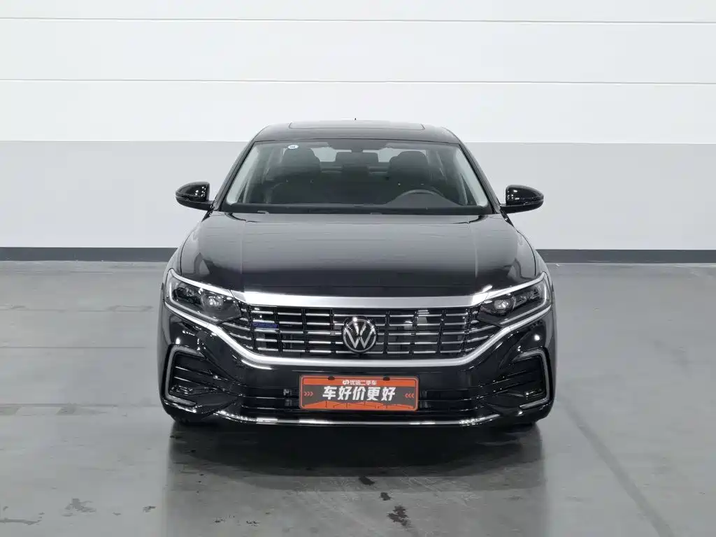 Volkswagen Passat PHEV — миниатюра 3