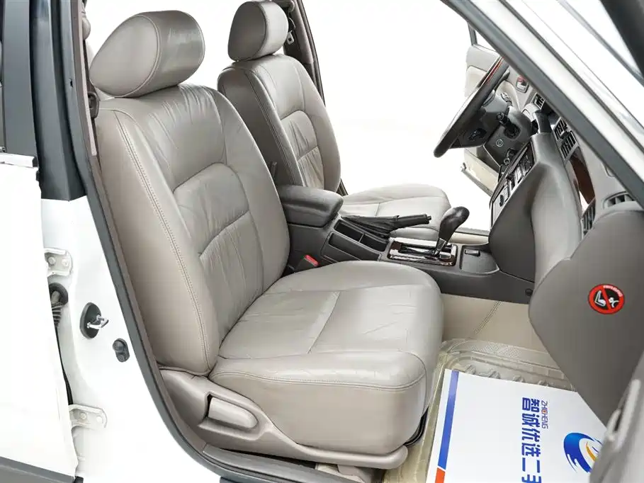 Toyota Crown (Import) — миниатюра 29