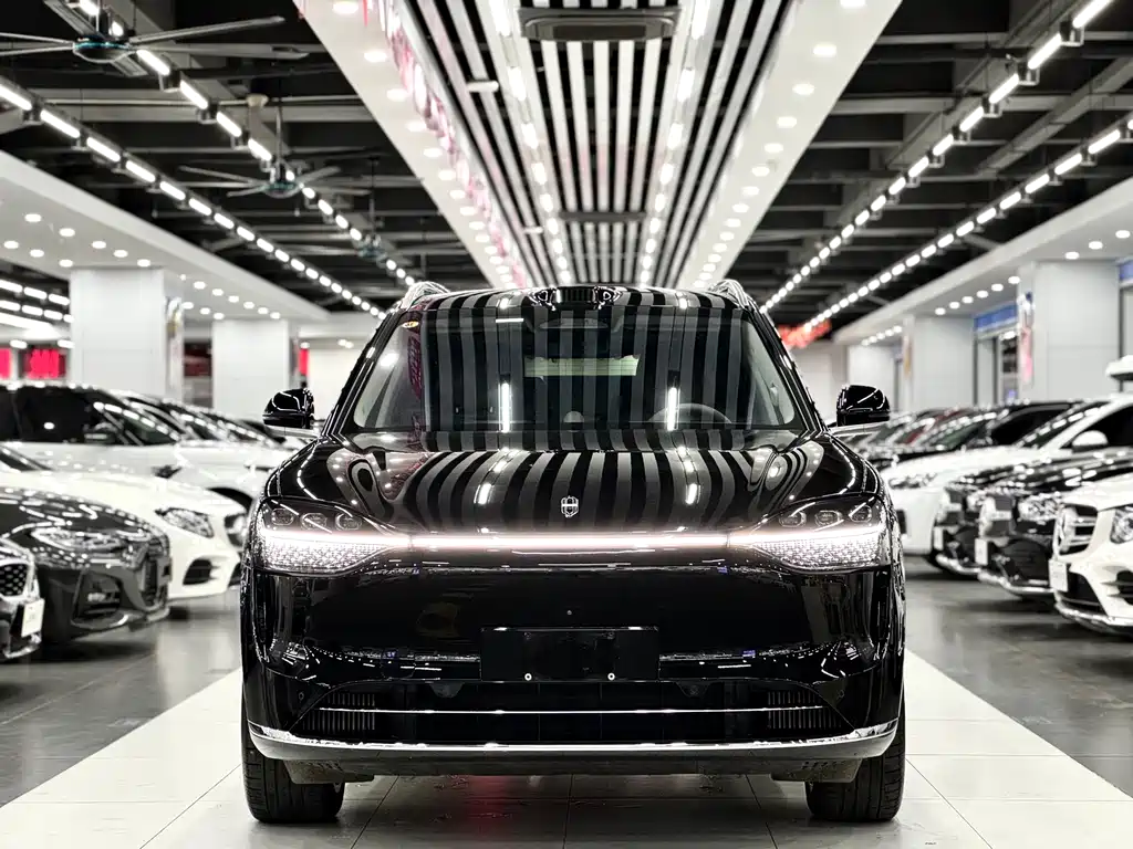 AITO ASK THE WORLD M9