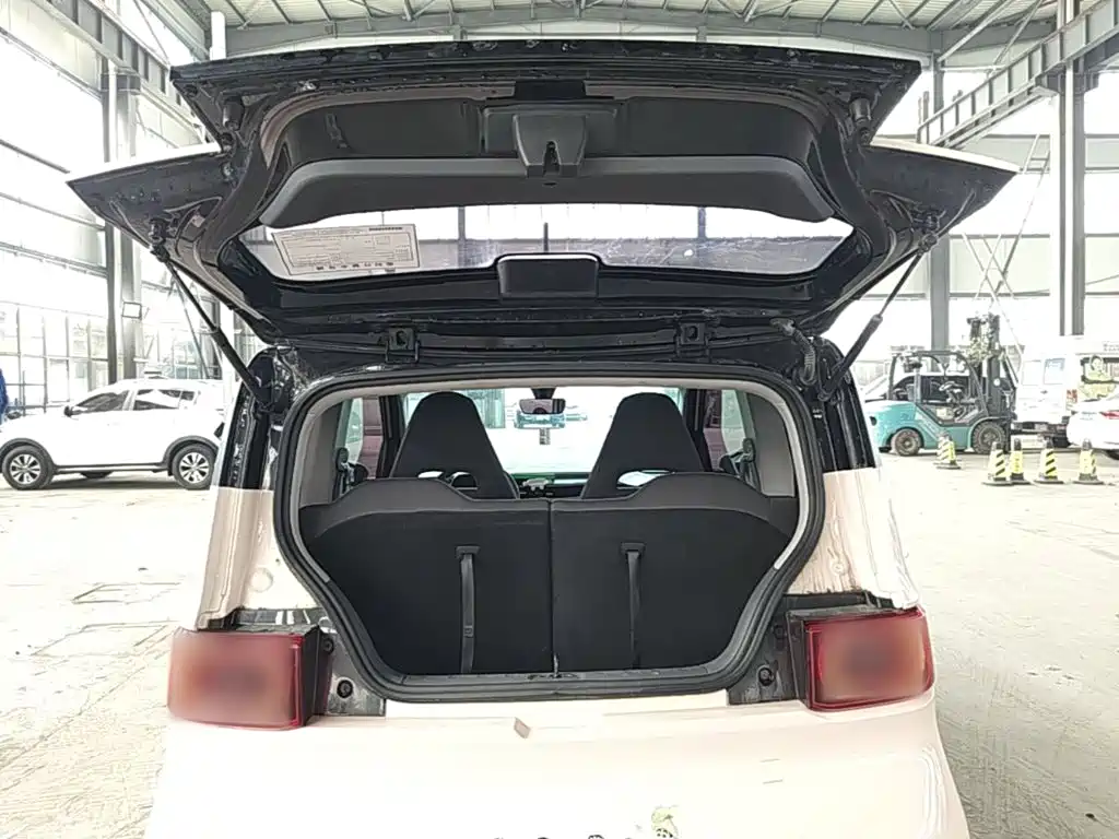 Wuling MINIEV — миниатюра 19