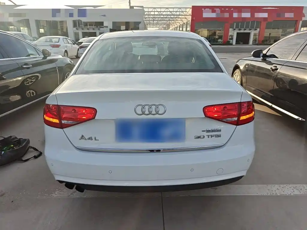 Audi A4L — миниатюра 4