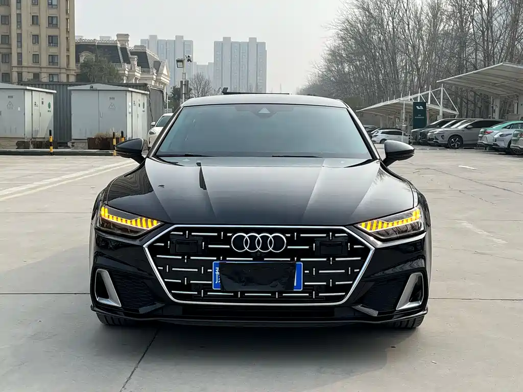 Audi A7L 2024 45TFSI S-line Build Dream Type Flow Crystal Package