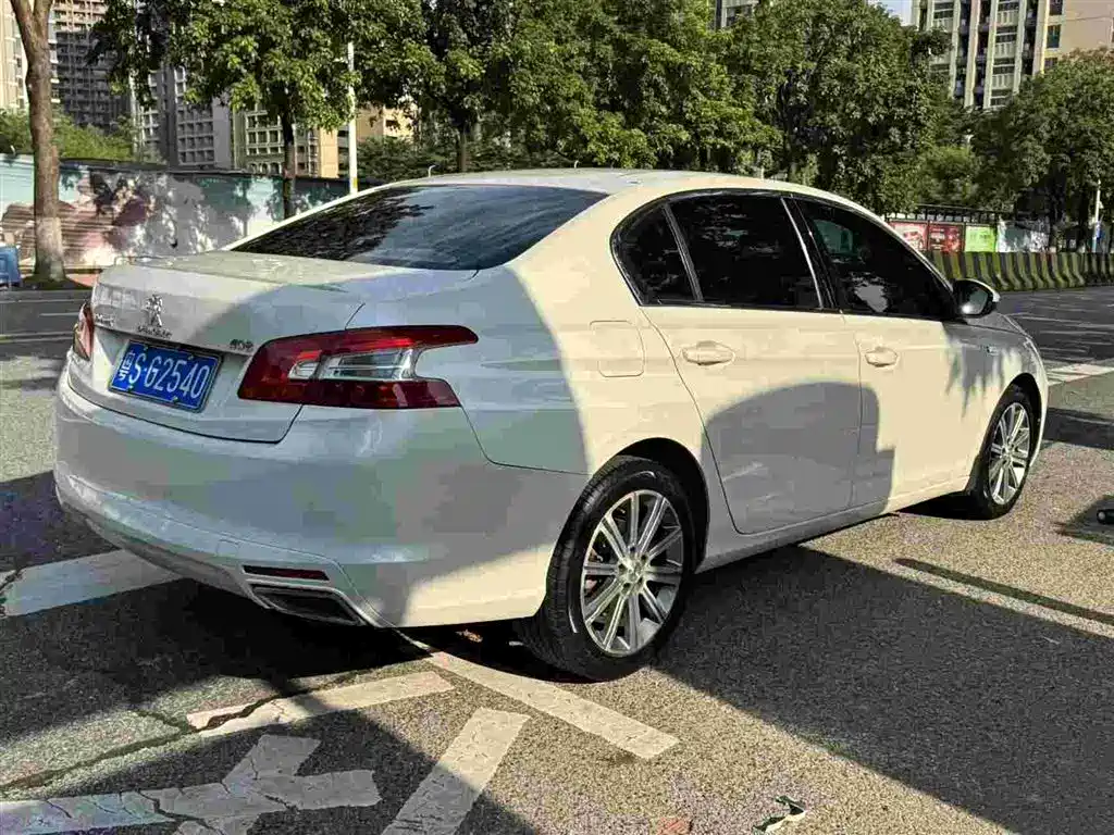 Peugeot 408 — миниатюра 3