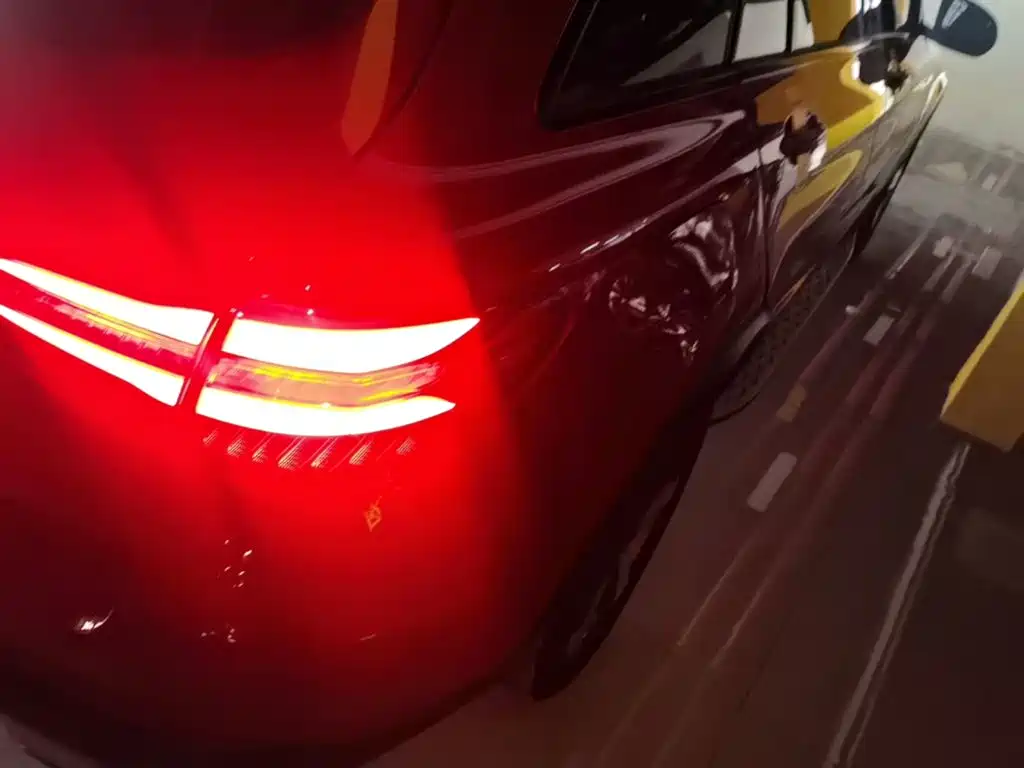 Mercedes-Benz GLC — миниатюра 8