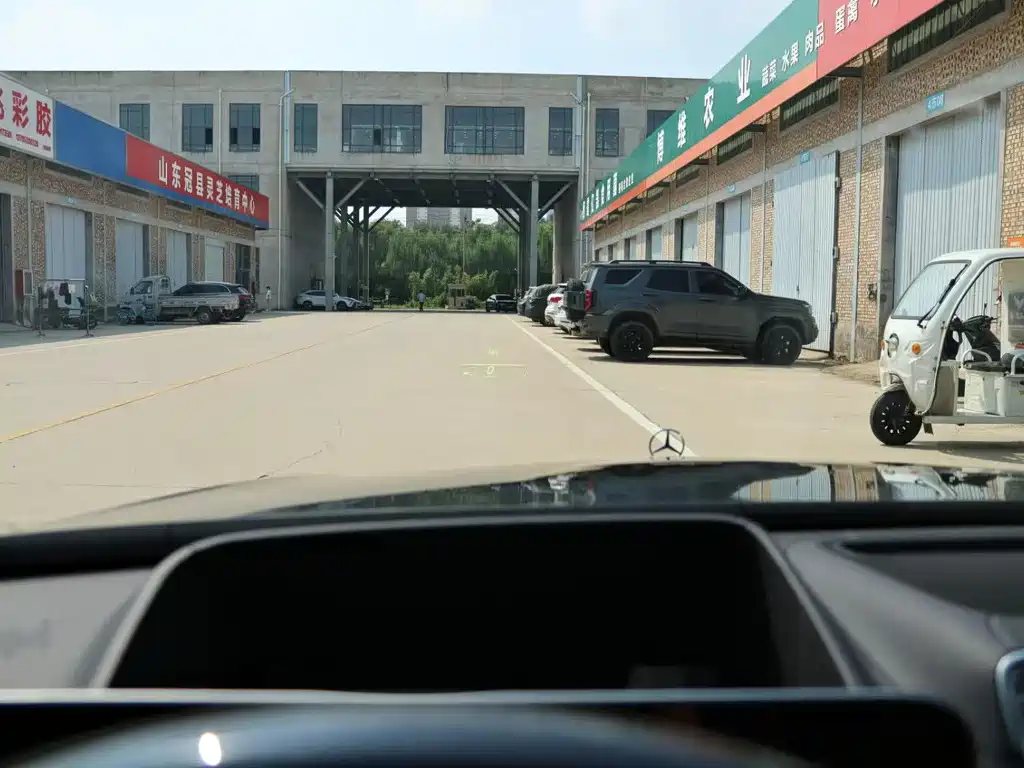 Mercedes-Benz S-Class — миниатюра 12