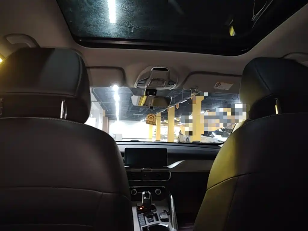 Geely Binyue — миниатюра 18