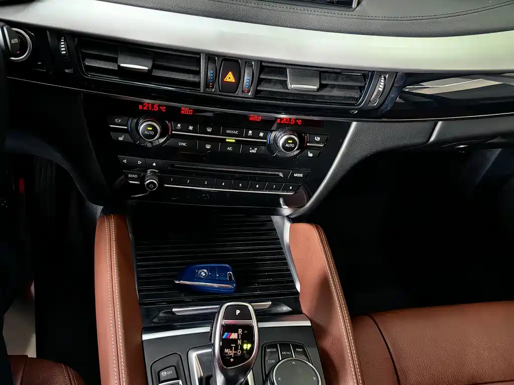 BMW X6 — миниатюра 14