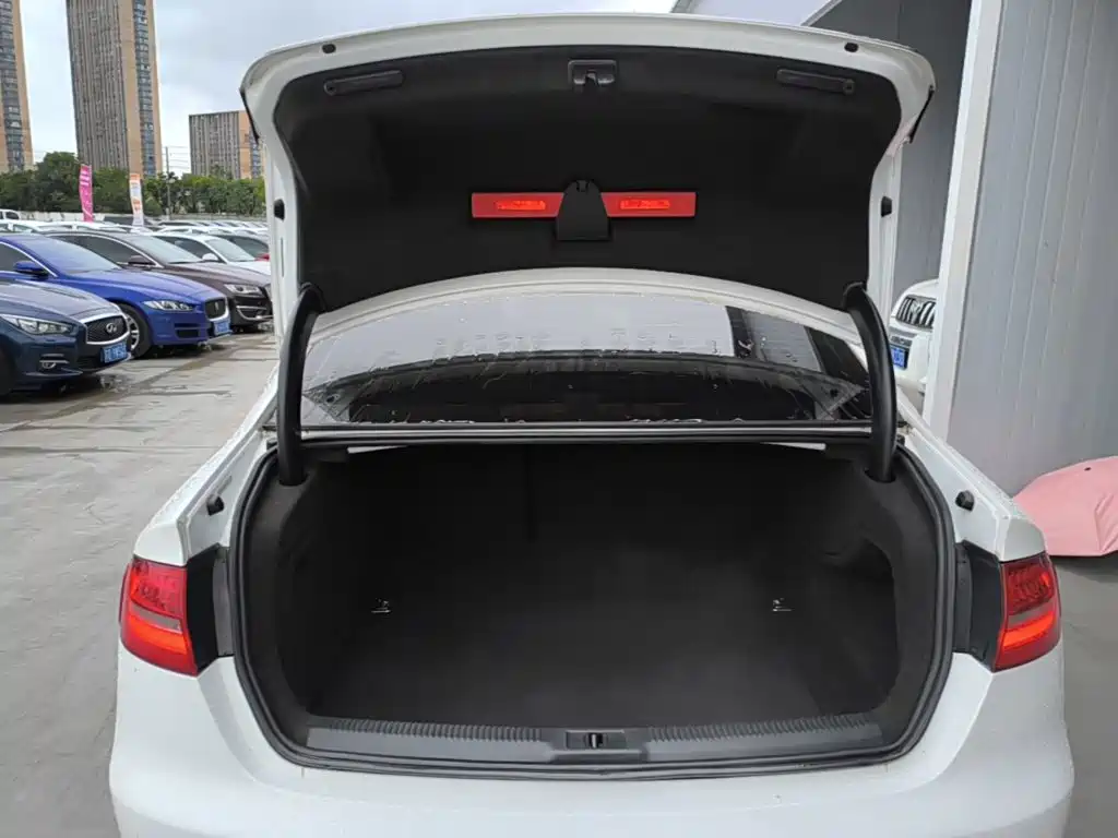 Audi A4L — миниатюра 19
