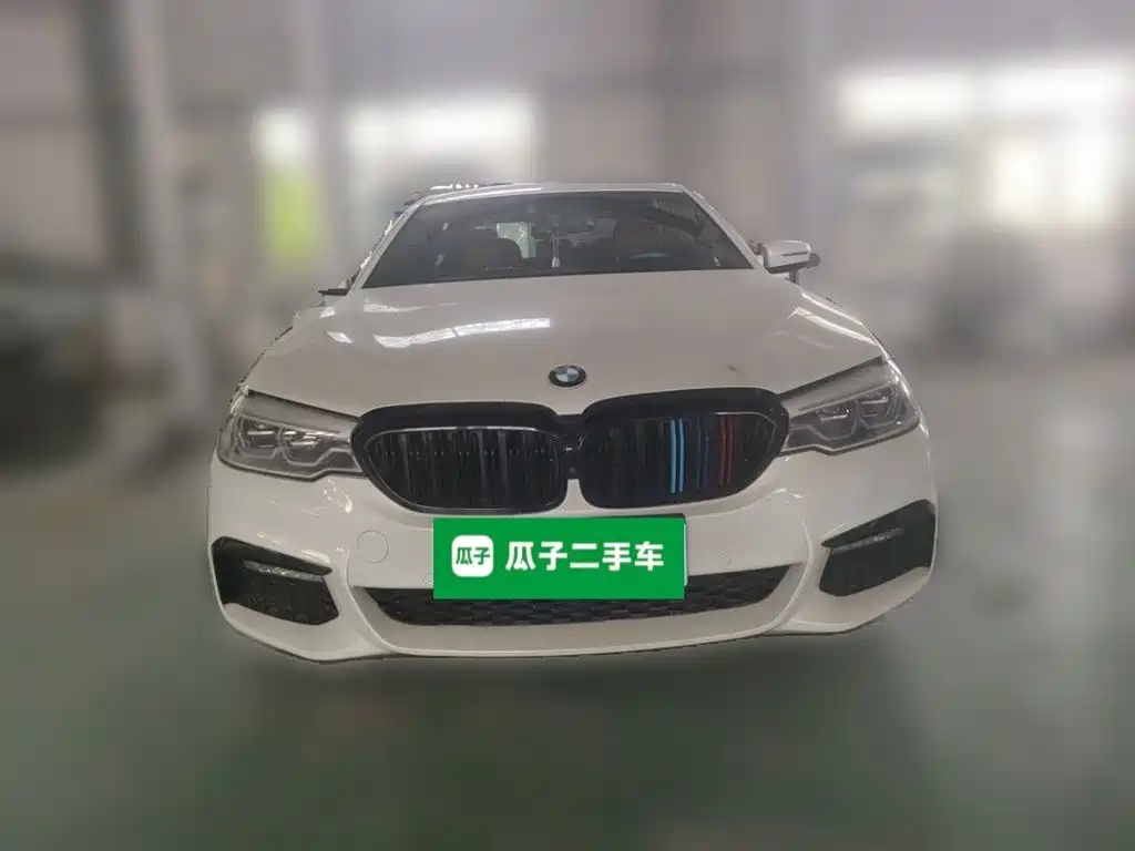 BMW 5 Series — миниатюра 23