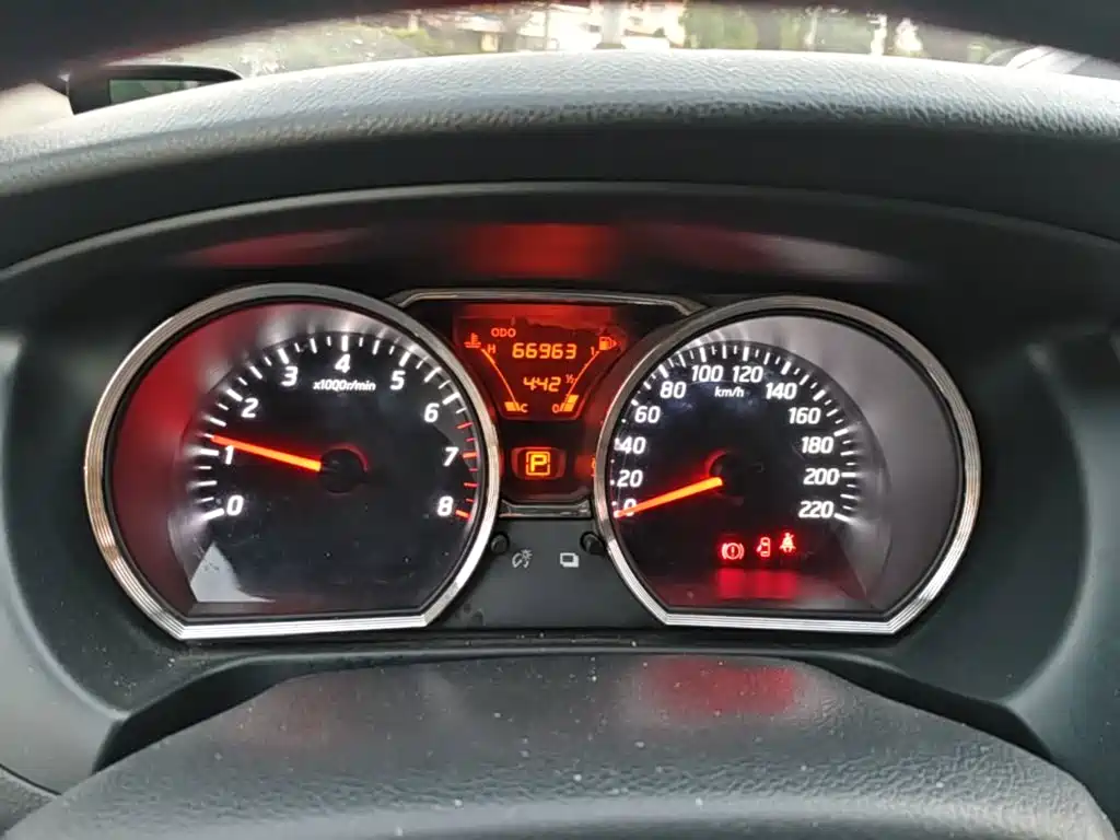 Nissan Livina — миниатюра 12