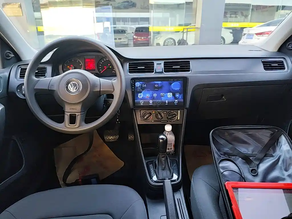Volkswagen Santana — миниатюра 10