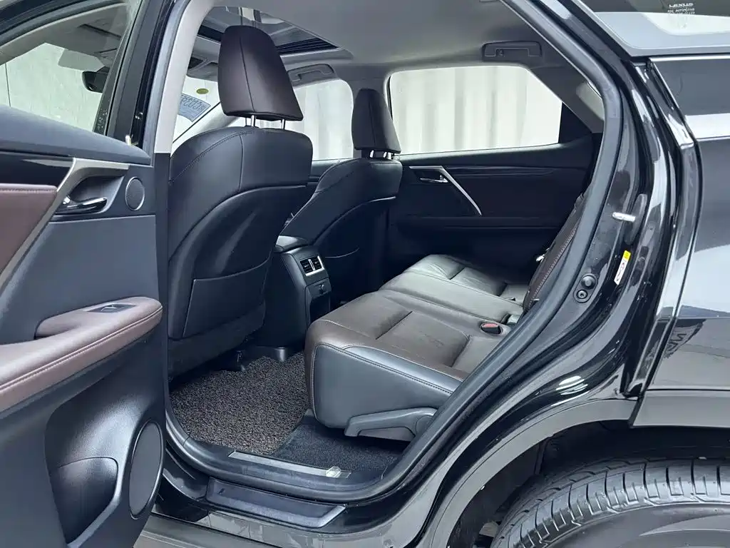 Lexus RX — миниатюра 5