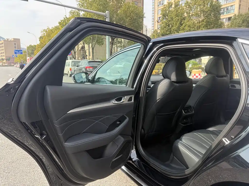 GEELY AUTOMOBILE XINGRUI