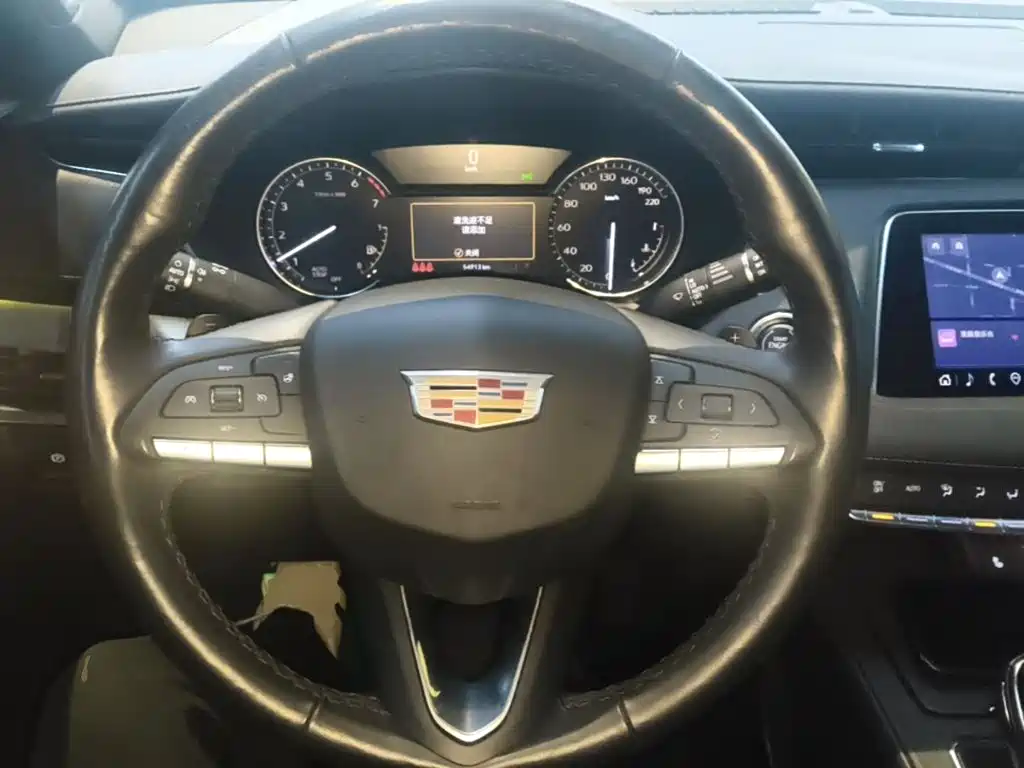 Cadillac XT4 — миниатюра 11