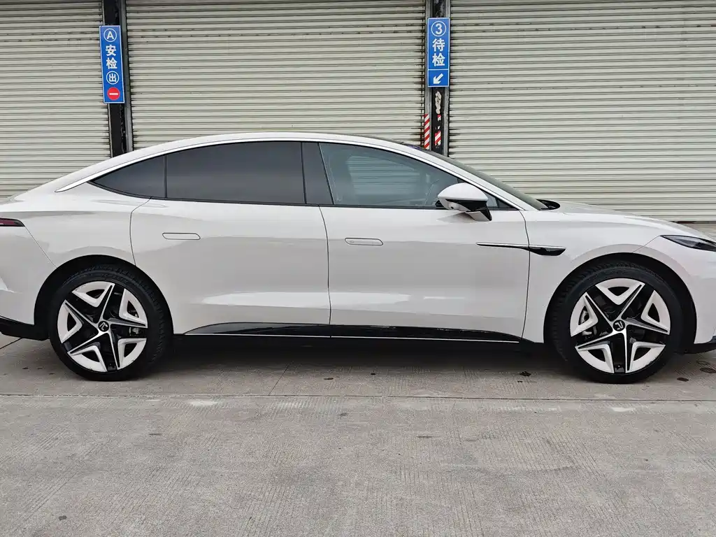 Roewe Feifan F7 — миниатюра 6