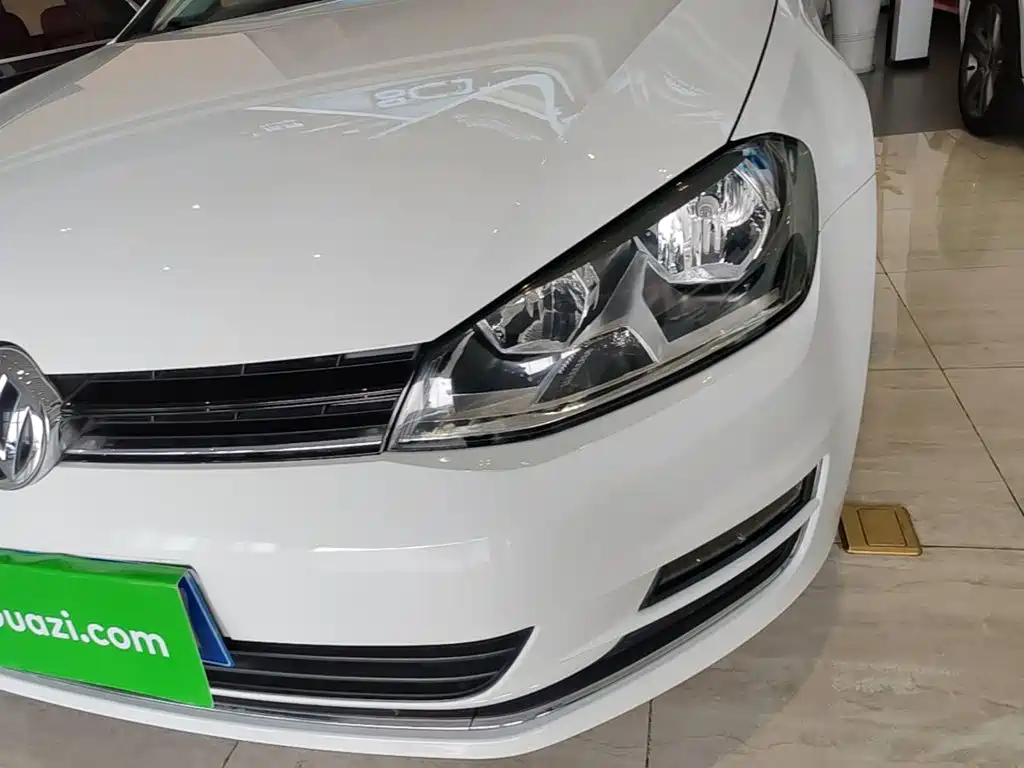 Volkswagen Golf — миниатюра 24